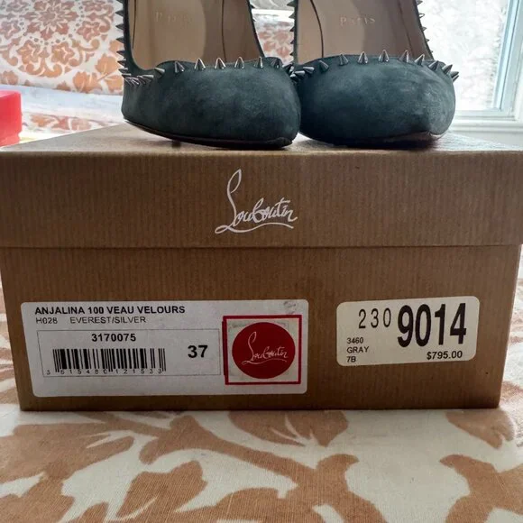 EUC Christian Louboutin Everest Silver Anjalina Spike Heels - Picture 12 of 13
